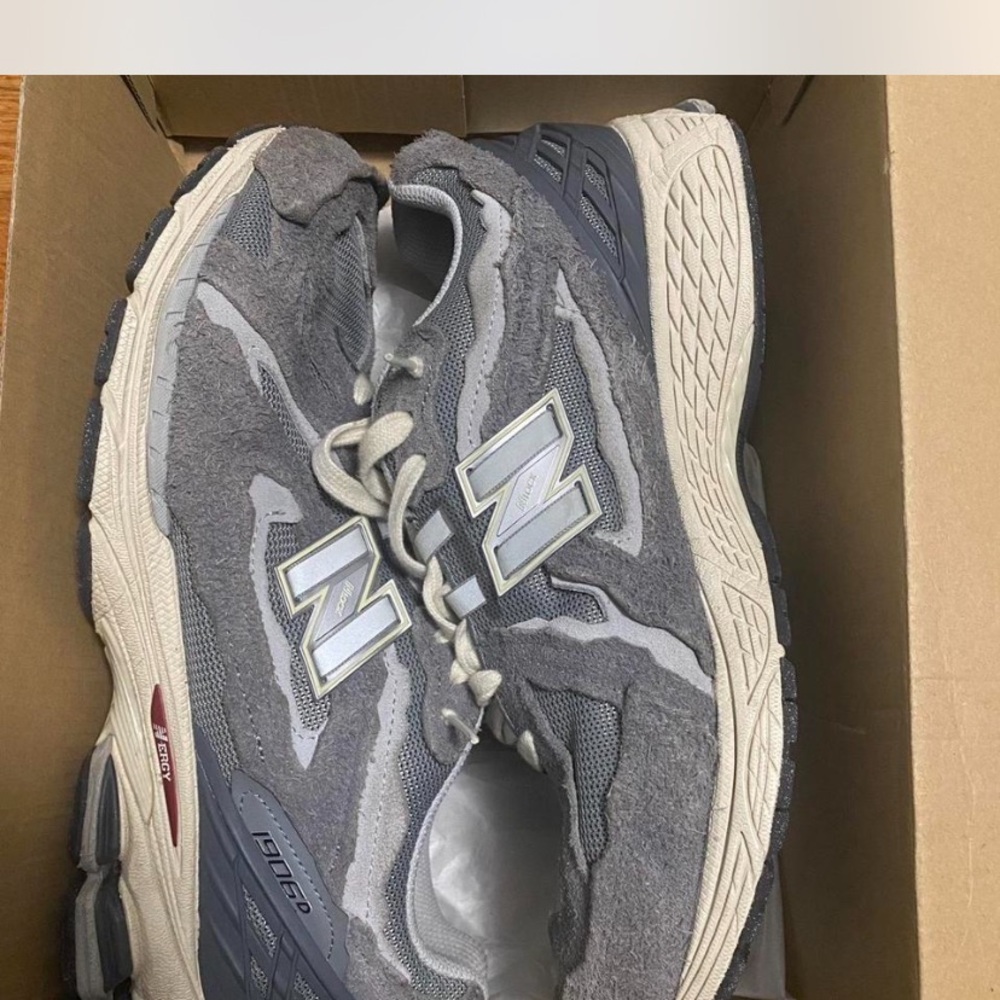 New Balance Gray and White Sneakers